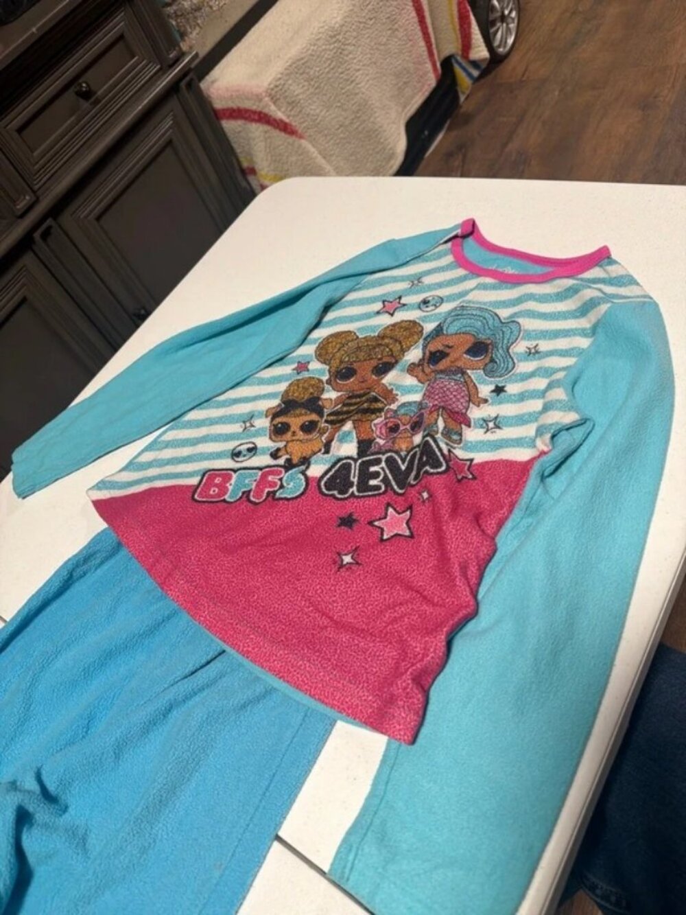 Pj set - Picture 2 of 3